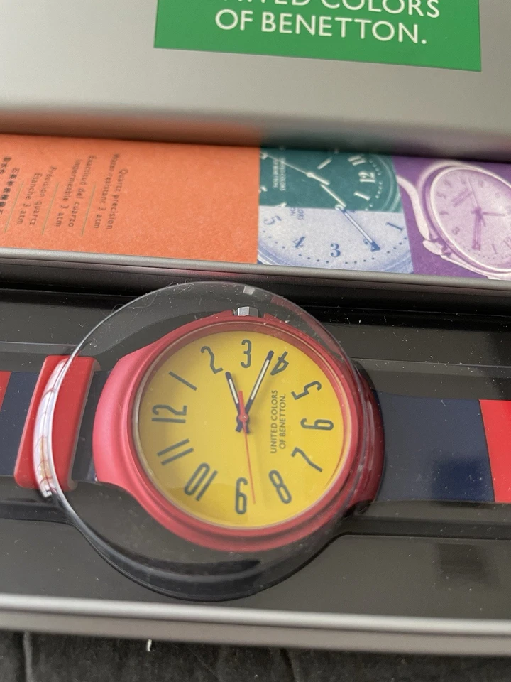 骆驼雪茄 x 联合颜色贝纳顿手表黄色表盘带显示盒  — 第 3/4 张图片