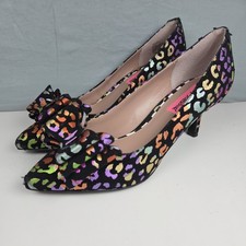 Betsey Johnson Pump Bow Heels Maude Rainbow Iridescent Leopard Print Size 6.5