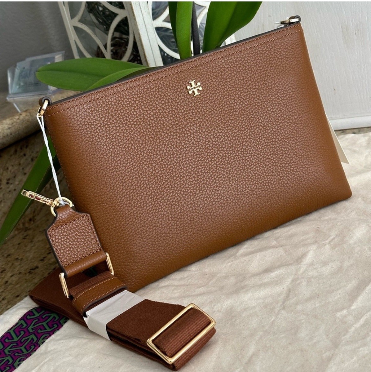 Free Shipping/ New Tory Burch Blake Leather Swingpack Crossbody In