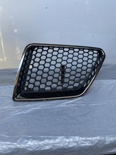 Pontiac G8 Gt 2008-2009 6.0 Upper Bumper Grill Right Pontiac G8 Gt 2008-2009 6.0 Upper Bumper Grill Right