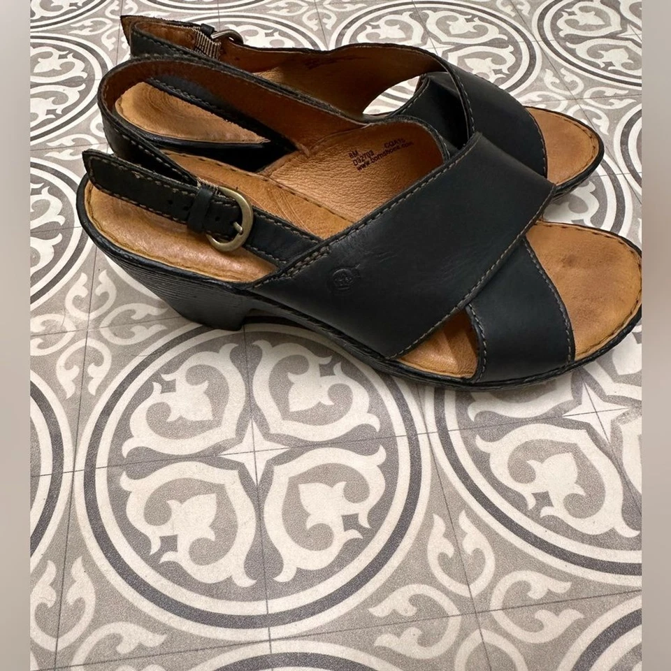 Born Coralyn Slingback Negro talla 8 Foto 2 de 4