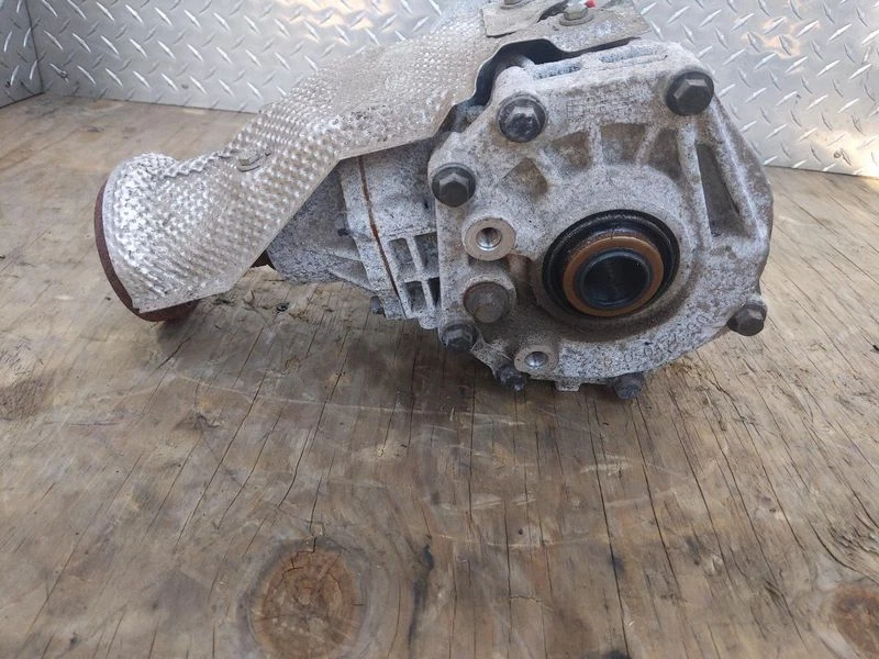 Land Rover Range Rover Evoque 2014-2019 montaje de caja de transferencia OEM Foto 2 de 4