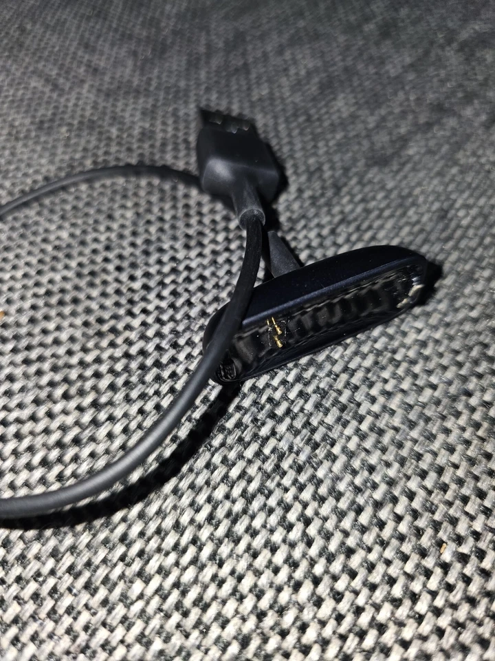 Fitbit Inspire 2 Aktivitäts-Tracker - Schwarz - Bild 2 von 4