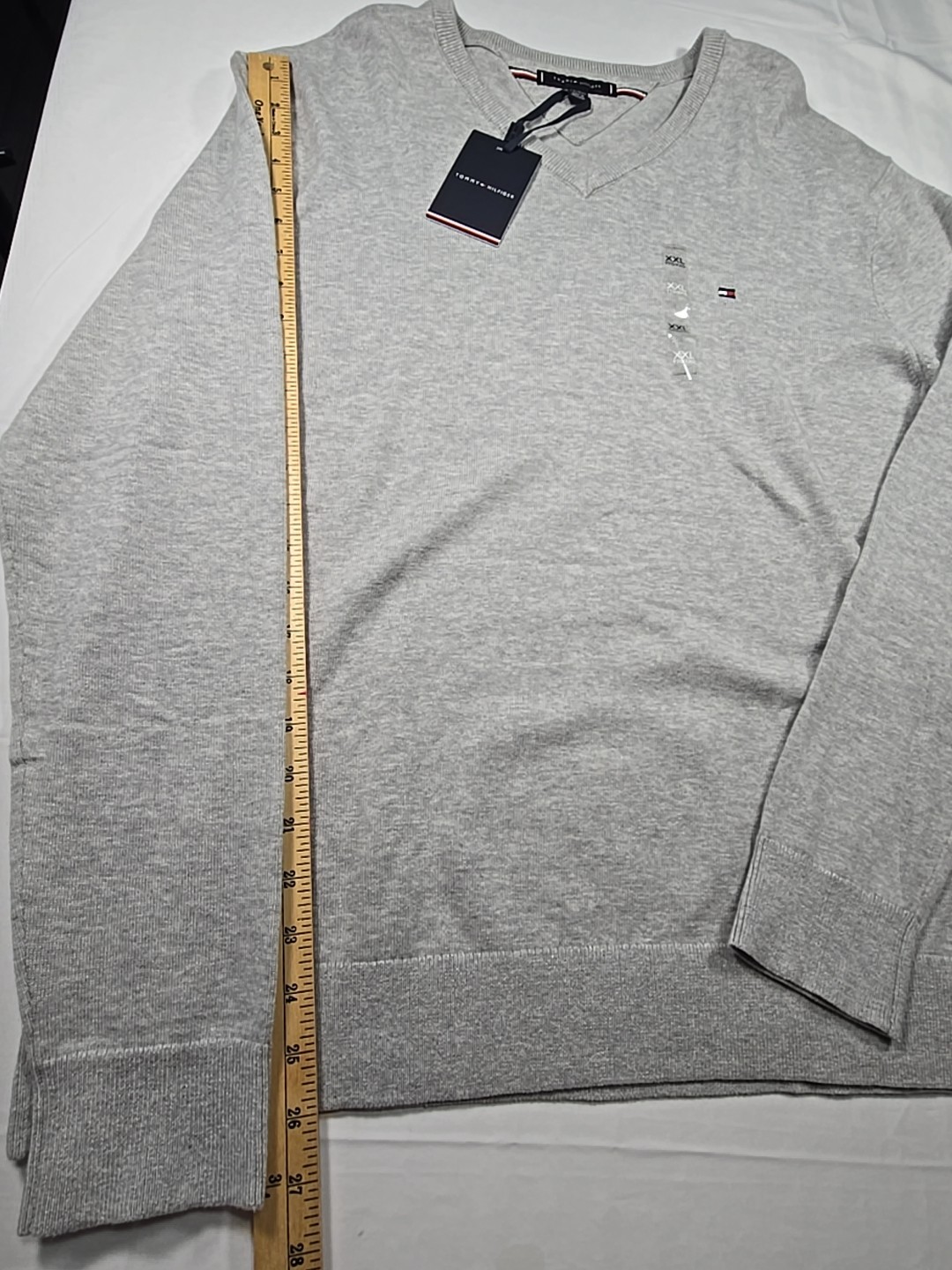 Nwt Tommy Hilfiger Mens 2XL Gray Long Sleeve V Neck Knit Sweater Classic thumbnail 5
