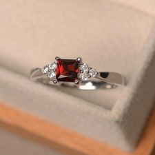 Garnet Gemstone 925 Sterling Silver Red Women Dainty Ring Duty Free