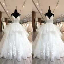 Beach Wedding Dresses Spaghetti Straps Ruffles Lace Appliques Beach Bridal Gowns