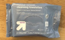 Up  Up Makeup Remover Cleansing Towelettes Wipes 25 Ct NEW 