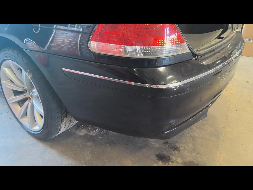 Used Rear Bumper Assembly Rear fits: 2008 Bmw 750I park assist Rear Grade C Foto 3 de 4