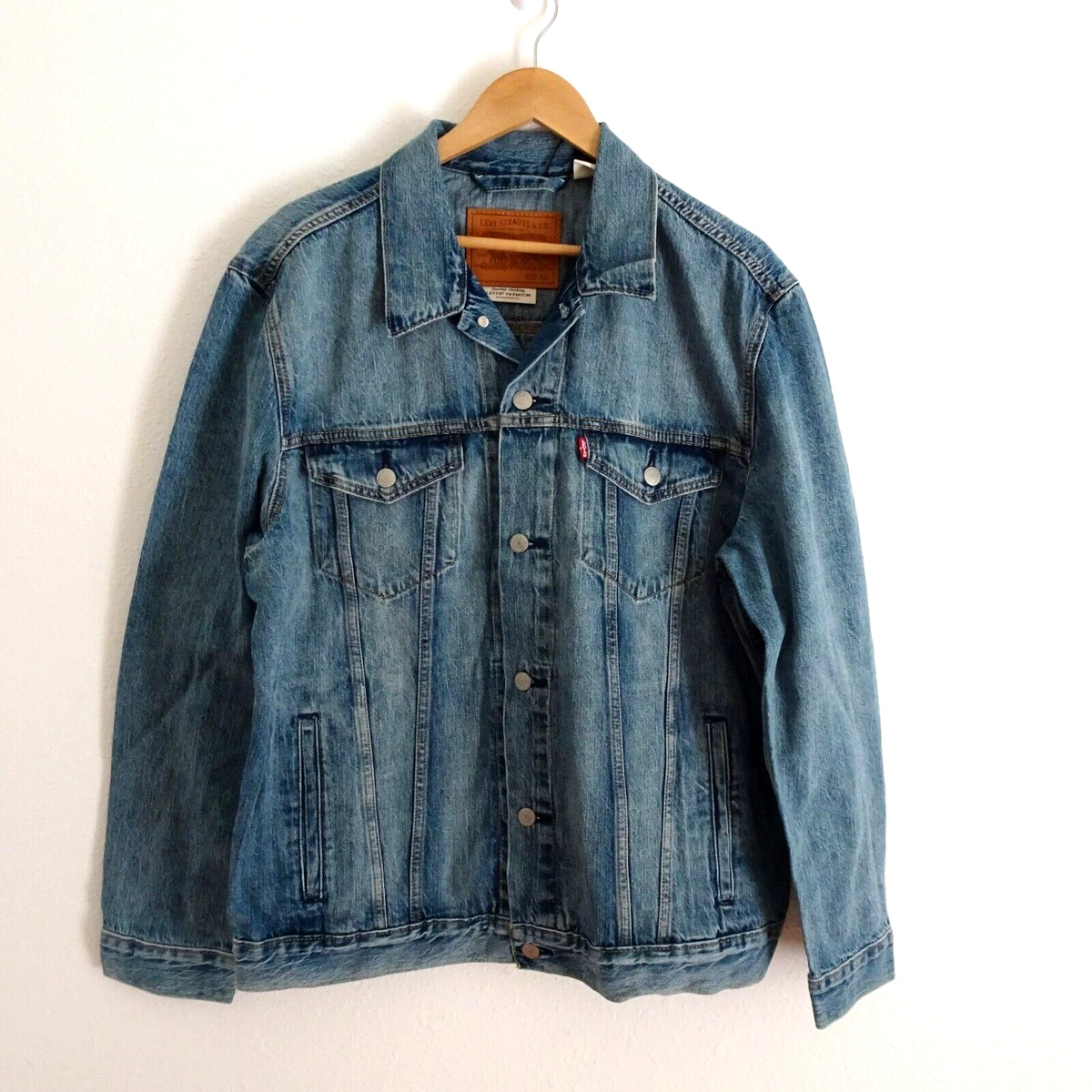 Levi's Men's Sherpa Trucker Jacket (Also Available in Big & Tall), Juniper  Rinse, XS at  Men's Clothing store