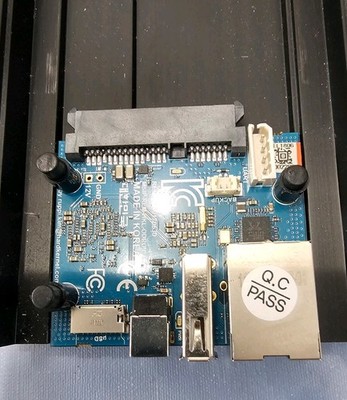 ODROID-HC1 Einplatinen Computer für NAS/Cluster, Inkl. Gehäuse, Stecker-Netzteil
