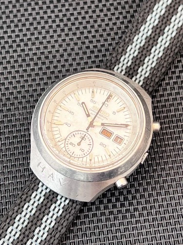 Seiko 6139-7101 Chronograph Automatic Helmet Men's Watch Vintage White Dial