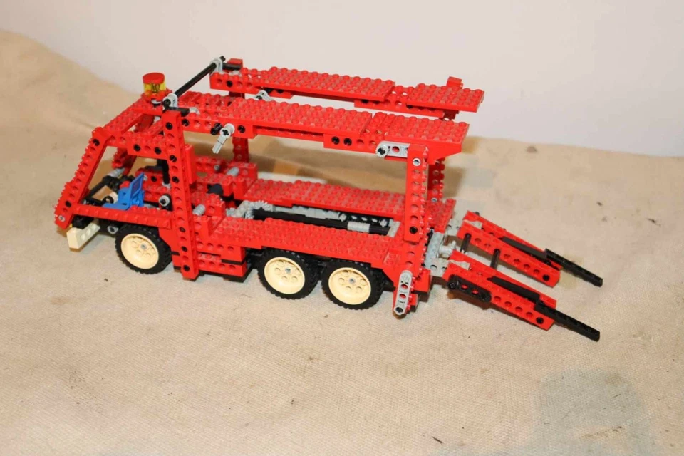 LEGO Technic 8872 Forklift Transporter, photo 1 sur 5