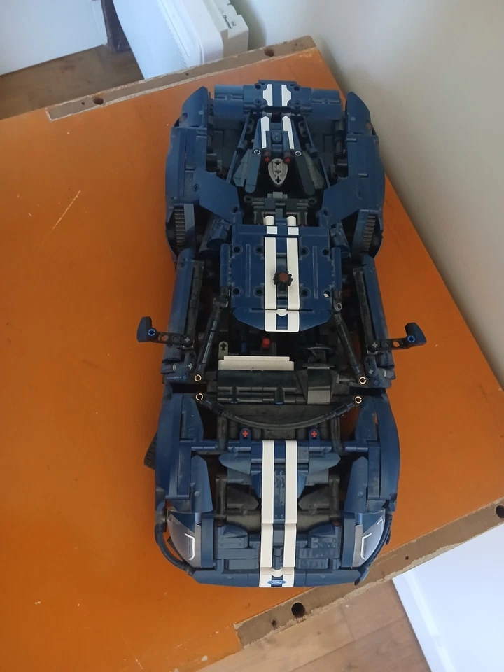 LEGO Technic 42154 2022 Ford GT, photo 4 sur 5