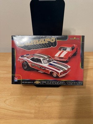 SEALED AMT MODEL KING 1969 Camaro Rattle Trap Funny Car 21775P, New