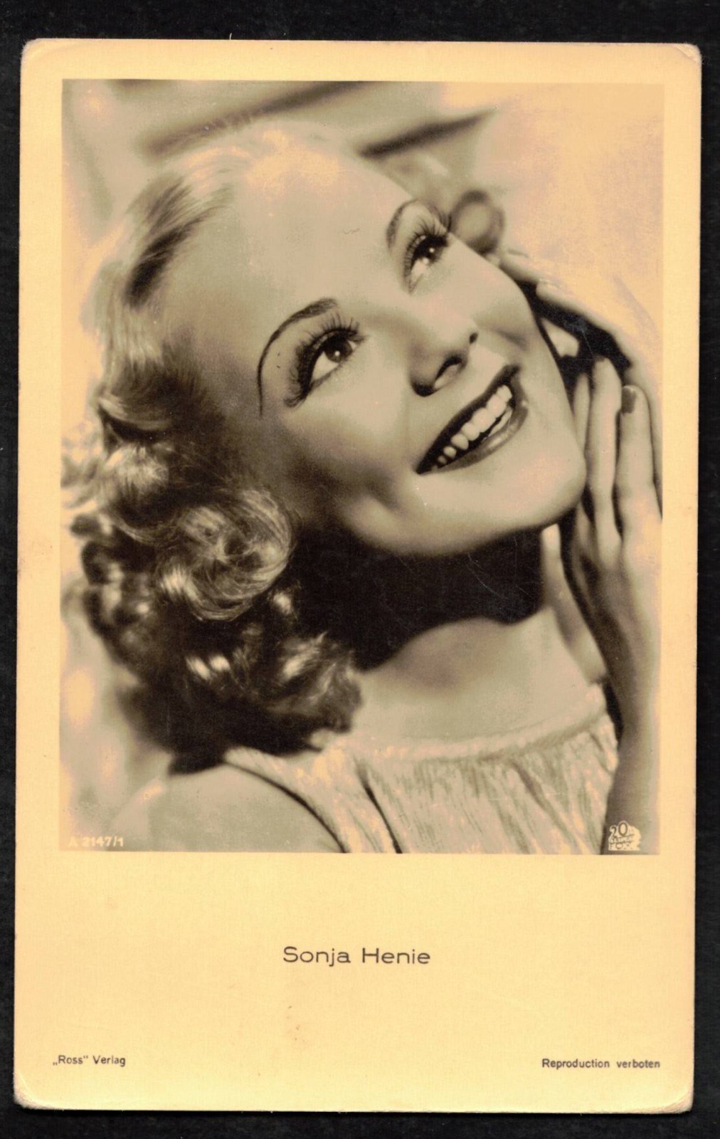 SONJA HENIE  CARD VINTAGE REAL PHOTO  20 TH CENTURY FOX PICTURES EDITION ROSS