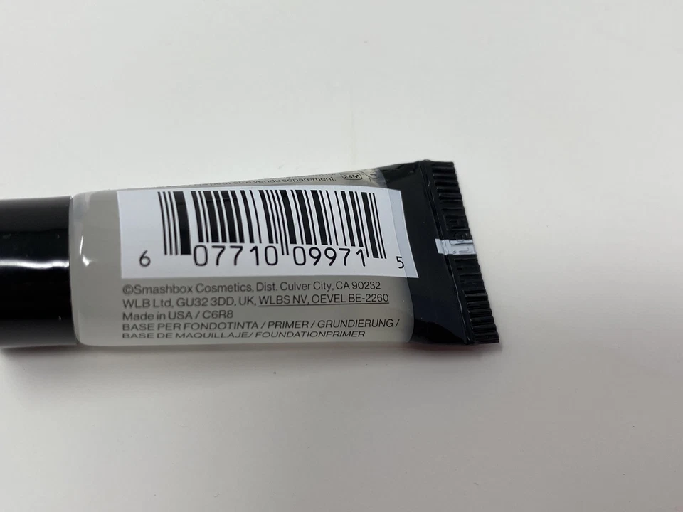 Smashbox Photo Finish smooth & blur oil free primer .17oz New 9 pack Bulk - Image 3 of 3