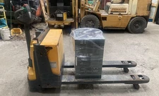 2010 JUNGHEINRICH EJE120 electric pallet jack with charger.