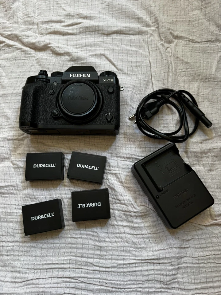 Fujifilm X-T2, photo 1 of 5
