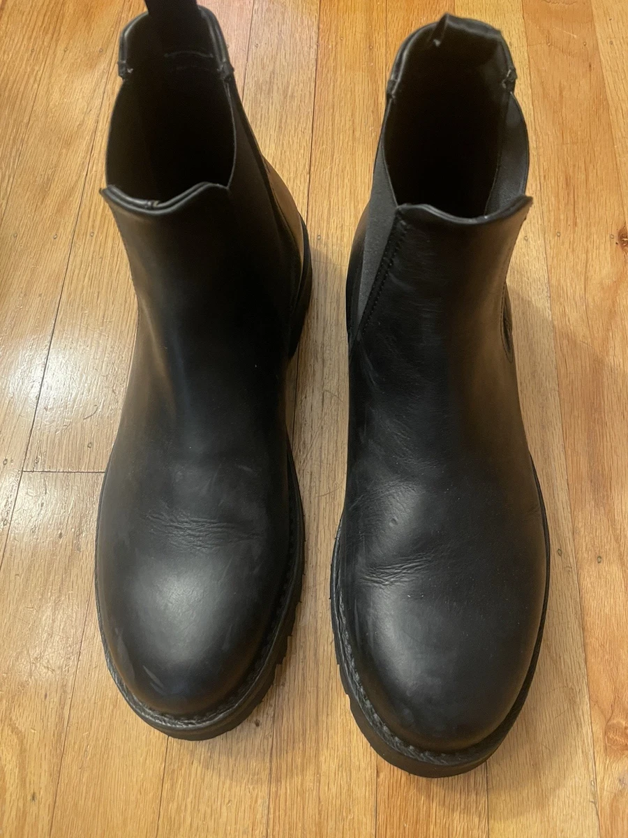 Chelsea Black Leather Upper Boots for Men for Sale | Shop  display picture 2