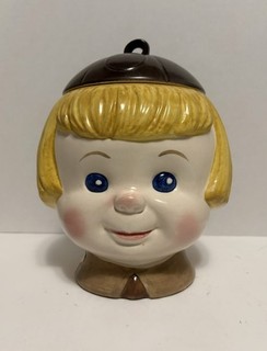 Metlox Brownie Scout Vintage Cookie Jar. Book Value: $1900 $2000.00 Rare