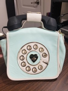 betsey johnson rotary phone purse