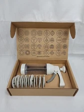 Pampered Chef Cookie Press W/ 16 Discs #1525 Retired