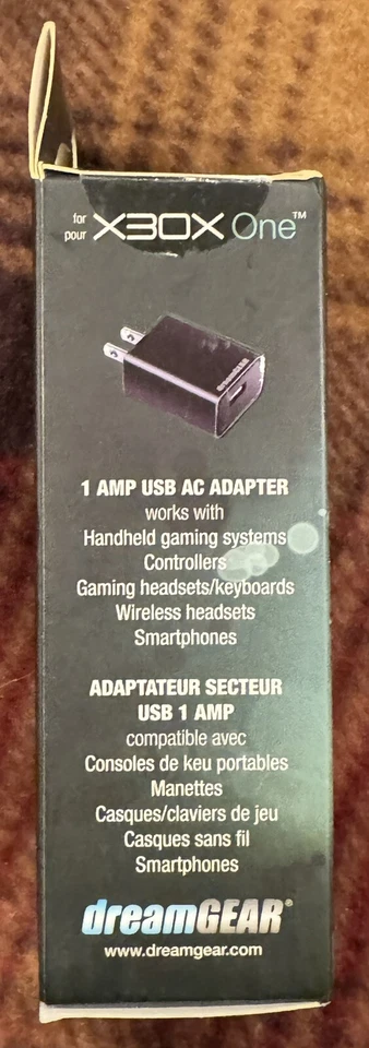 Dreamgear Charge & Play Pro for Xbox One with 10-Ft Micro USB Cable NIB - Image 3 of 4