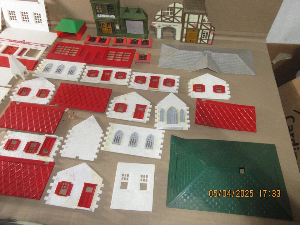 Vintage Plasticville Vermelho Branco Posto de Gasolina Corpo de Bombeiros Lote de construção de igreja escolar - Imagem 4 de 4