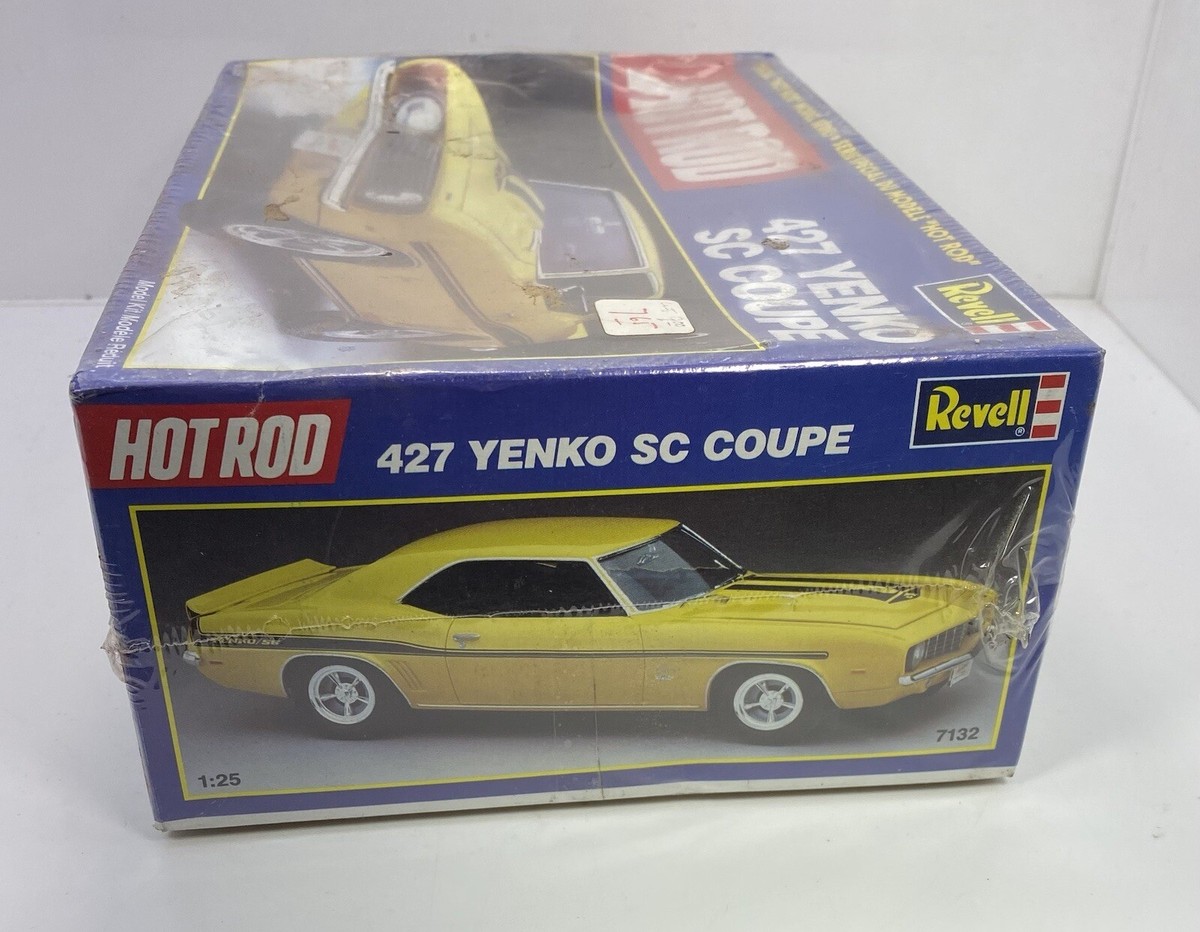 Revell HOT ROD 427 YENKO SC COUPE 69 CAMARO Model Kit 1:25 Scale