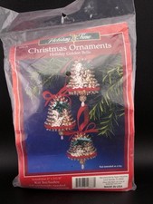Vintage Christmas Golden Bells 101-A Ornament Kit Bead Sequin Sulyn USA NOS