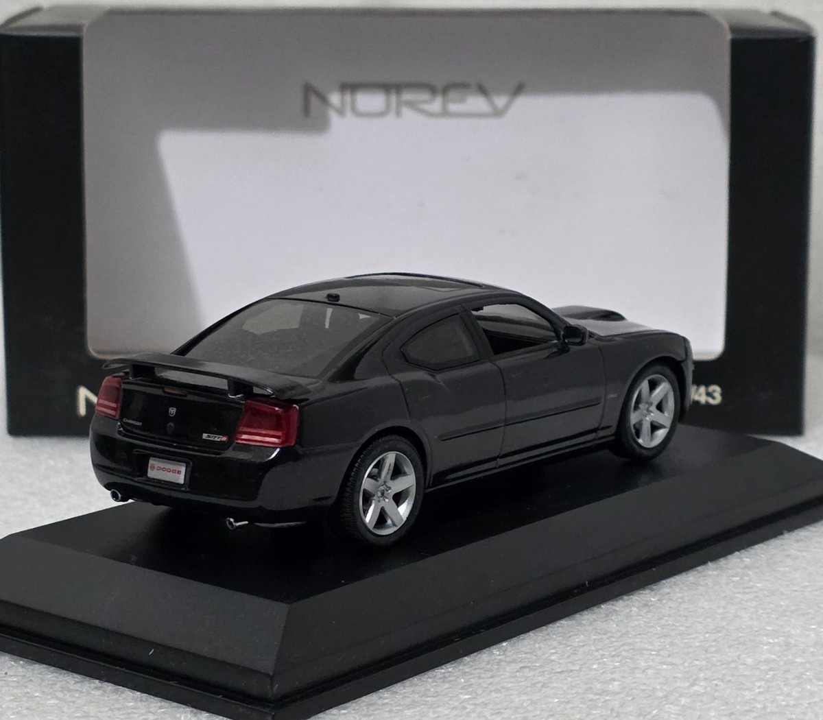 Dodge Charger SRT8 Brilliant 2006 Black 1:43 Norev 950005 Diecast