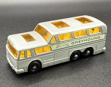 MATCHBOX LESNEY No.66 GREYHOUND COACH