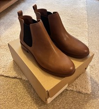 Image of Clarks Taylor shine leather brown ankle pull on Chelsea boots uk 4.5 E