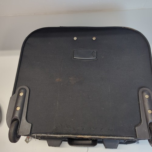 Karabar Hand Luggage Suitcase Cabin Bag Lightweight Roller Wheels - Picture 19 of 19