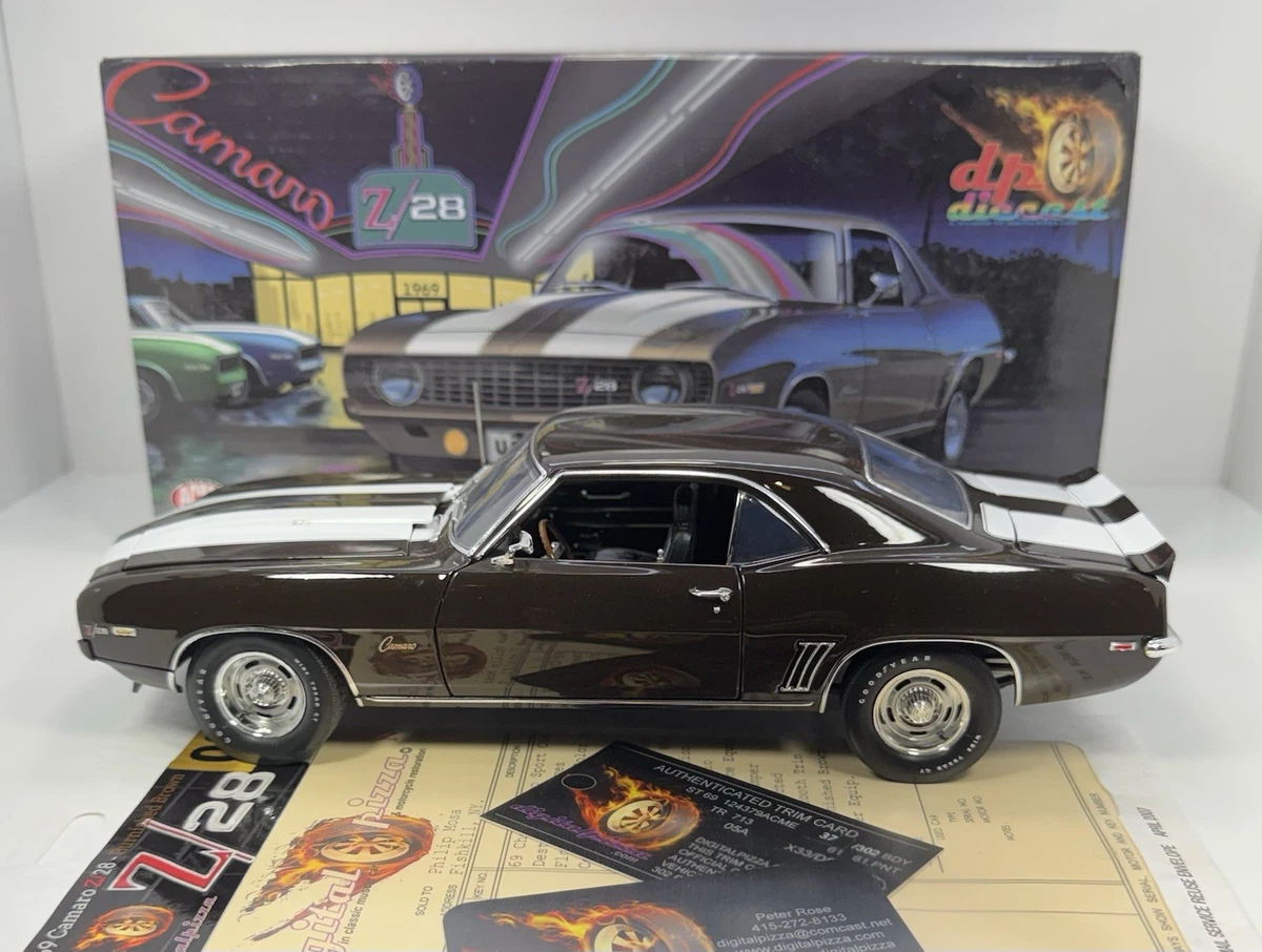 Chevrolet Camaro 1:18 Scale 1969 Vehicle Year Contemporary