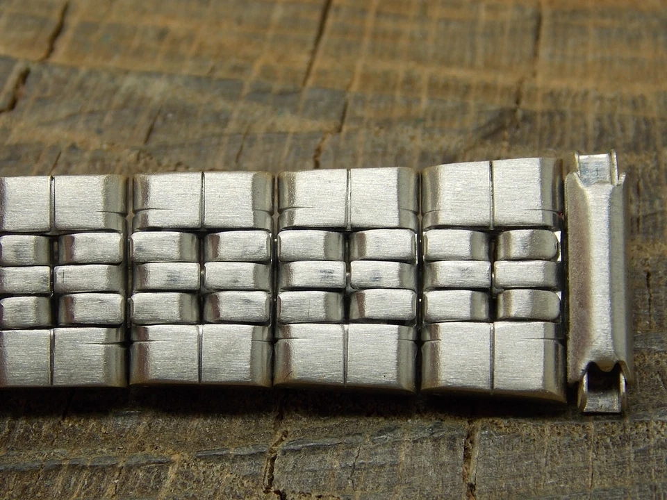 Vintage Town & Country Stainless Deployment NOS Unused Watch Band 12mm-15mm Long - Image 3 of 4