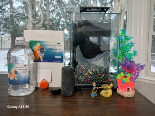 Corner Aquarium Kit 5 gal w/ Blue and White LED Light Whisper Internal Filter