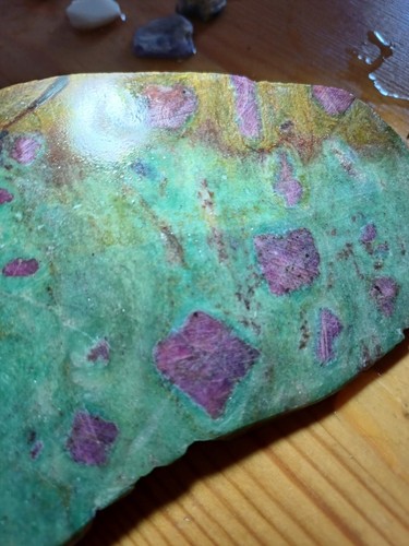 RUBINO IN FUCHSITE NATURALE★ Fuchsite Ruby ★ Minerali ★ India ★ 234 gr ★ - Foto 10 di 14