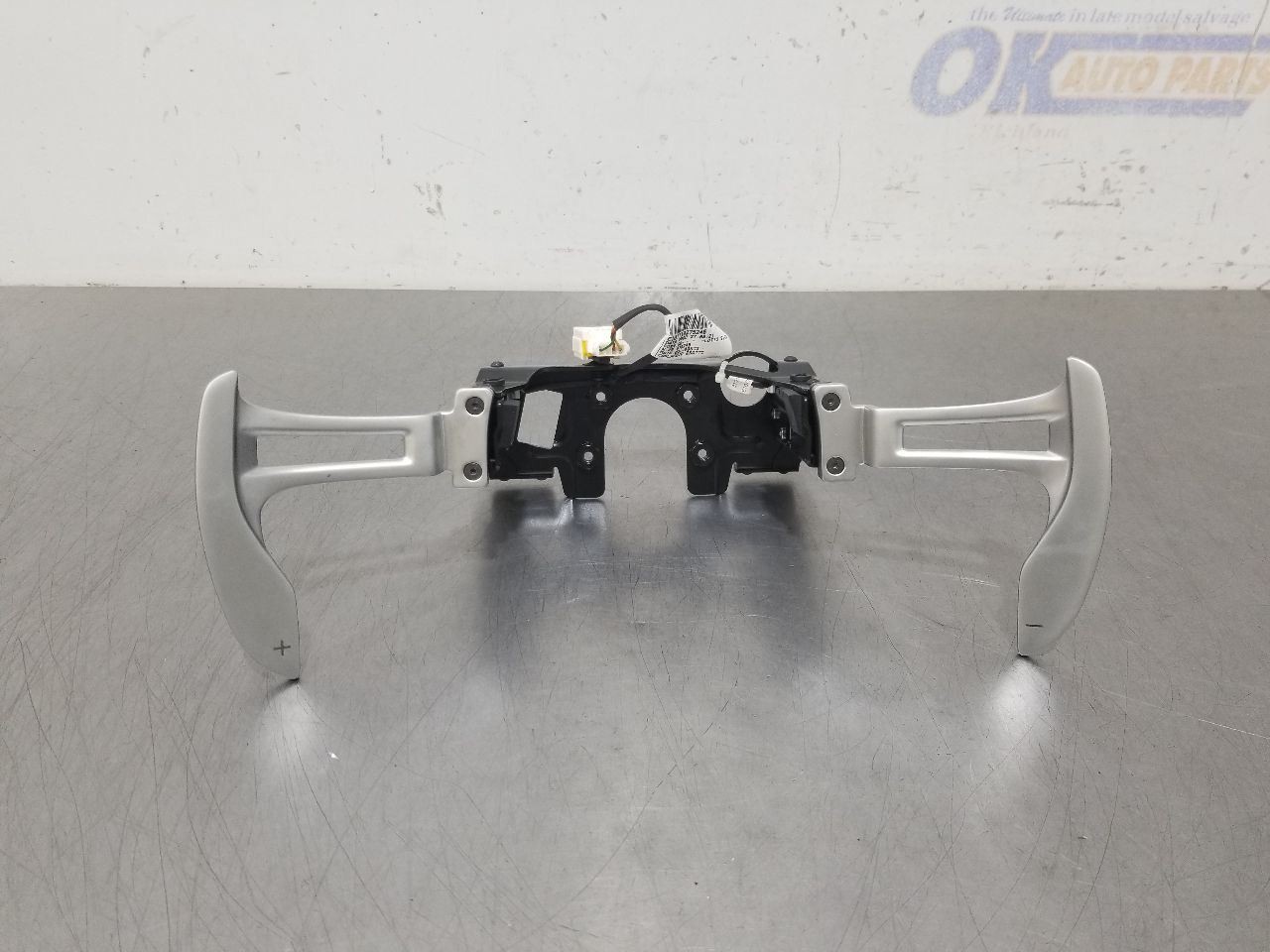 22 2022 MASERATI LEVANTE STEERING WHEEL PADDLE CONTROLS
