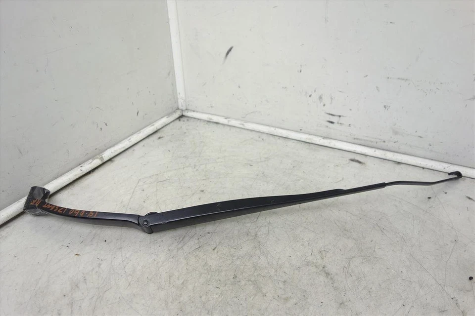 Brazo limpiaparabrisas para pasajero Nissan Sentra 2013-2019 28886-3S Foto 3 de 4