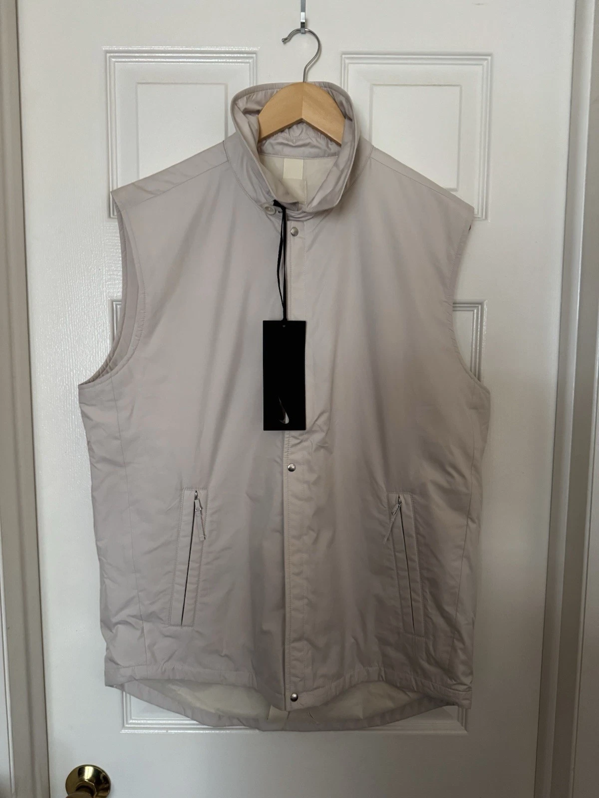 Nike $500 Men’s Medium ESC Made In Italy Down Filled Vest Wheat Ivory DH2884-790 image 7