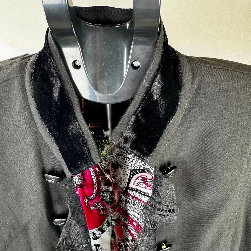 2OH Threads Black Velvet Lace Accents Military Jacket Size L - Image 4 of 4