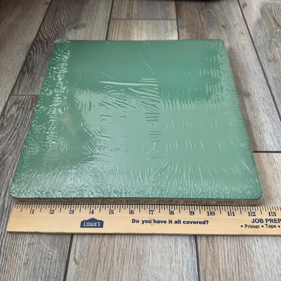 Álbum con bisagra flexible verde Creative Memories 12x12 y páginas de polvo dorado Foto 4 de 4