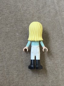 LEGO Friends Minifigure STEPHANIE frnd068 - From # 41057 Heartlake Horse Show