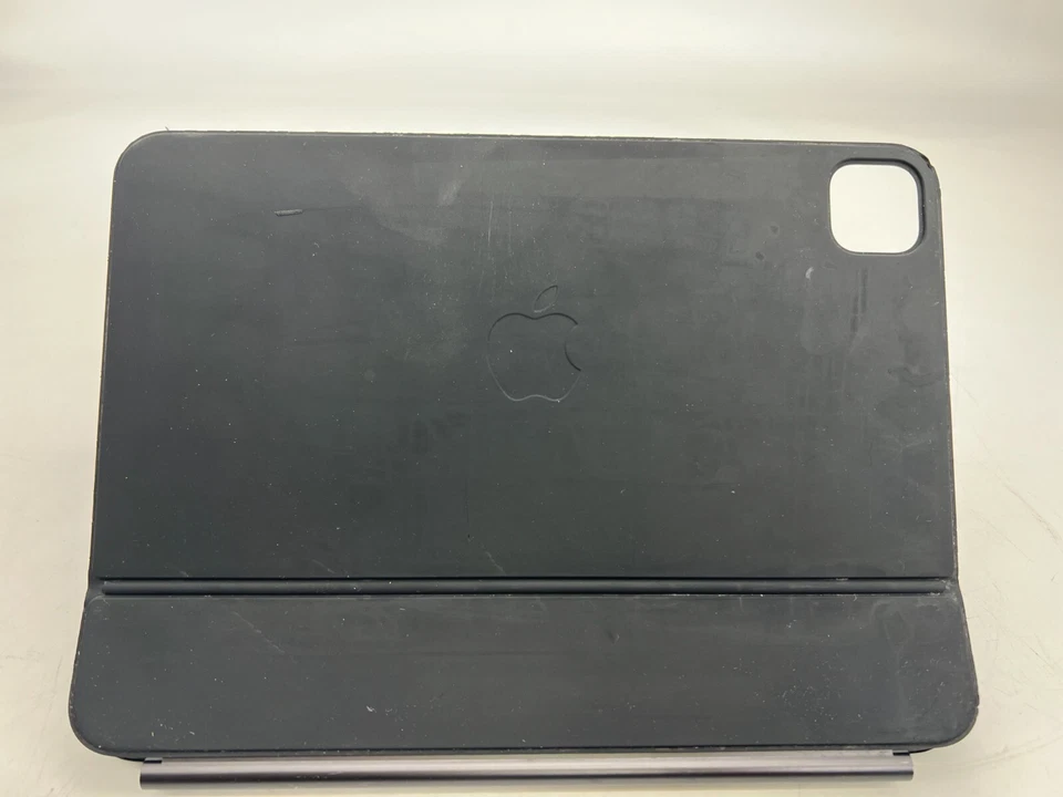 Подлинная волшебная клавиатура Apple A2975 для iPad Pro 11 дюймов M4 черная - Изображение 3 из 4