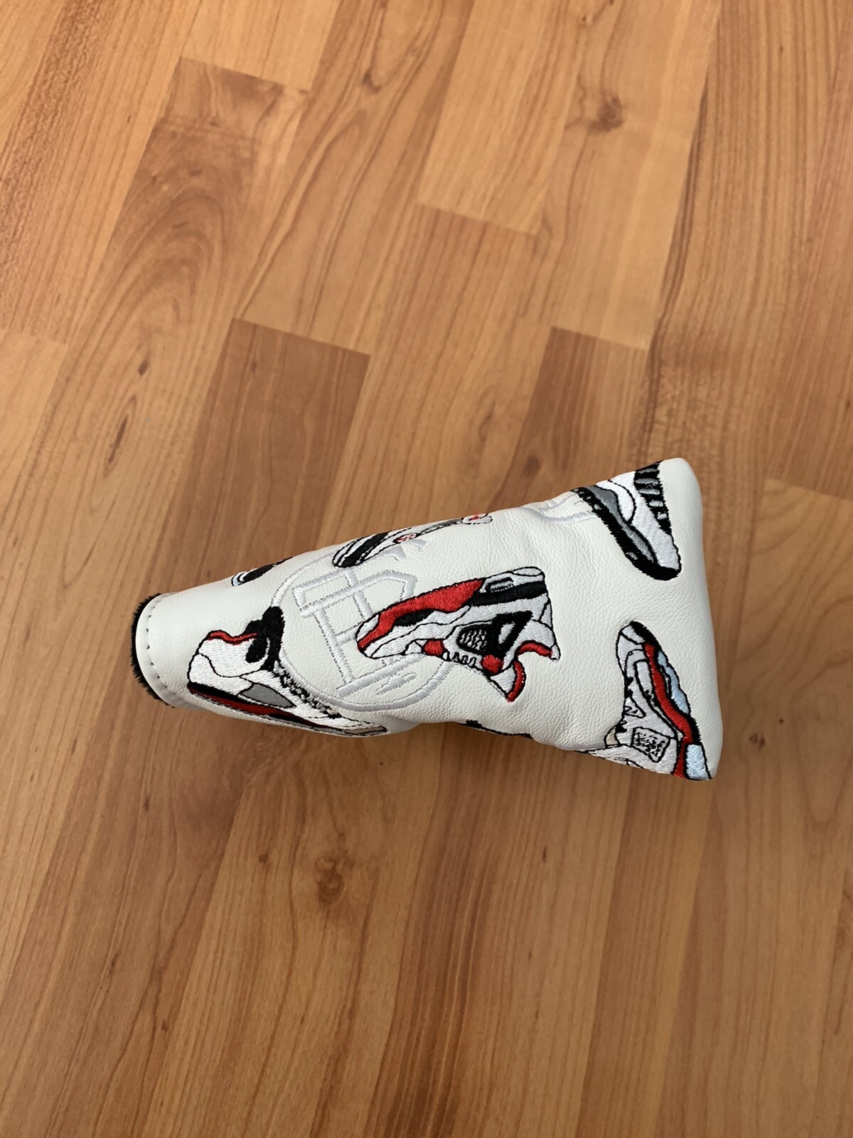 The Buck Club &ldquo;Last Dance&rdquo; Putter Cover / Jordan Shoes Cover
