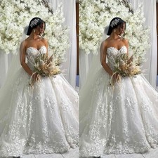 Gorgeous Wedding Dresses Strapless Lace Appliques A Line Tulle Bridal Gowns