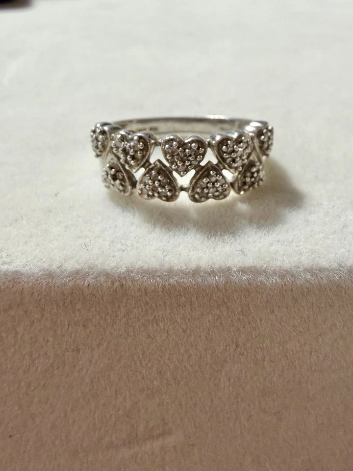 Anillo de plata esterlina circonita cúbica circonita circonita cúbica doble fila corazones talla 7 Foto 2 de 4