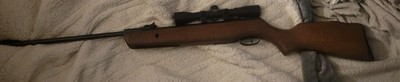 Gamo Hunter 220 Air Rifle 4.5 Cal W-4x32 Scope In Great Shape