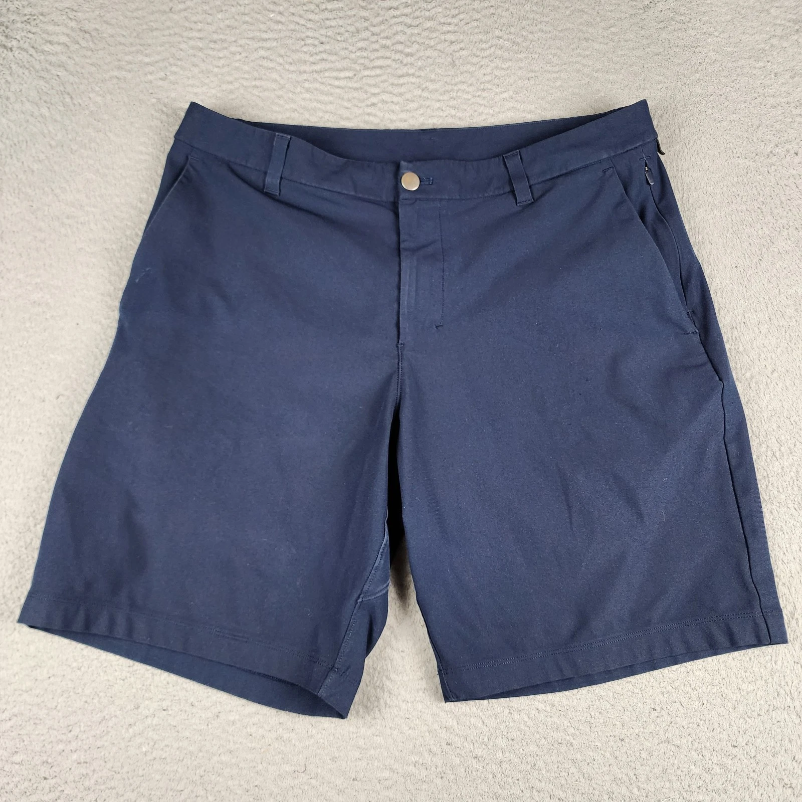 Lululemon Shorts Mens 34 Blue Chino Athleisure Active Outdoor Hiking Camping